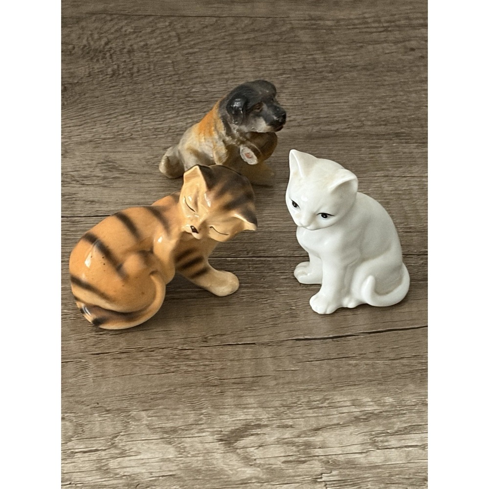 Lot Of 3 Vintage Animal Figures Small 2-3", 2 Cats 1 Dog